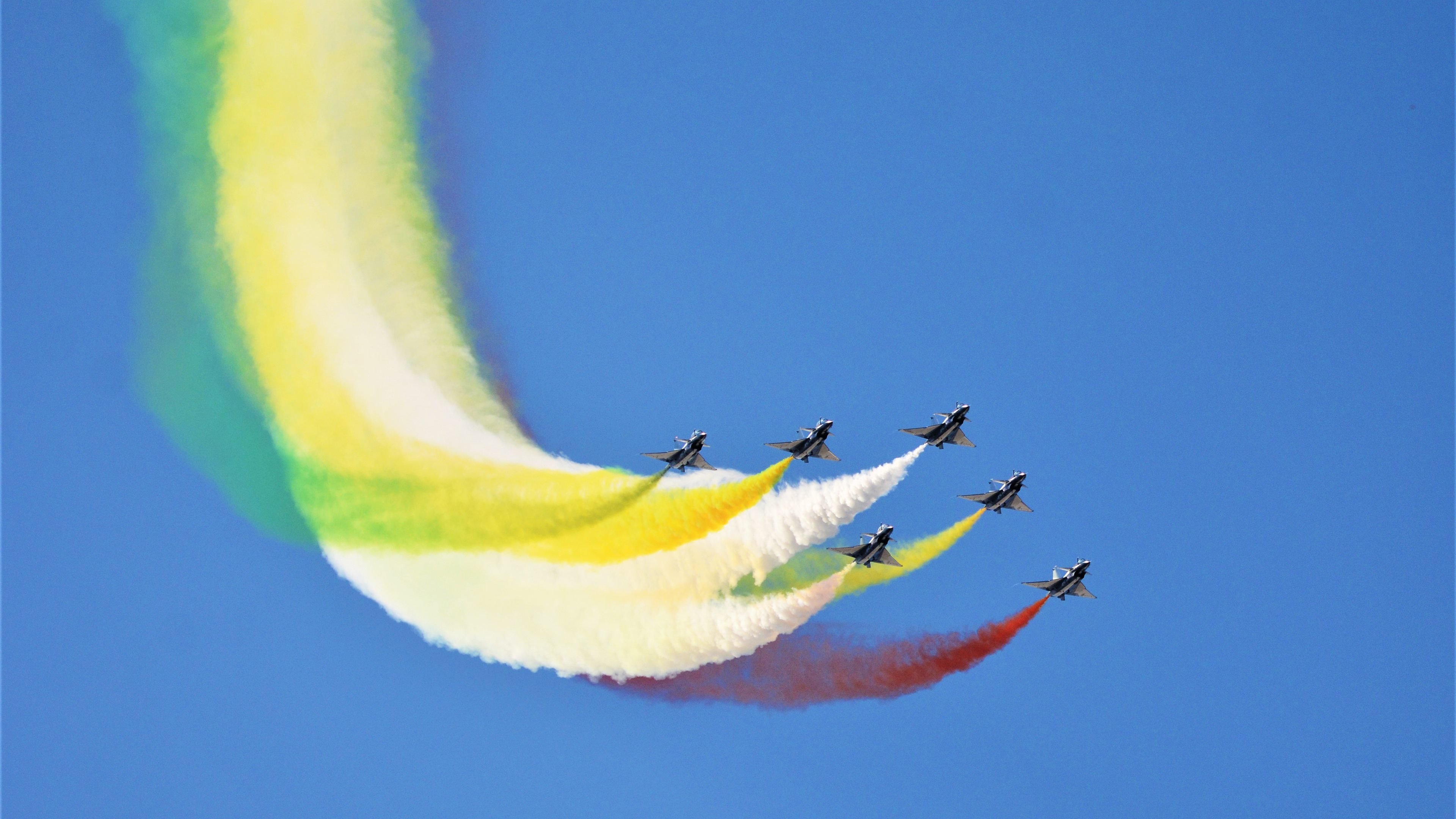 九游网页版官网-田径世锦赛刘翔担任解说嘉宾，网友怀旧刷屏，刘翔第一次获得世界田径锦标赛冠军