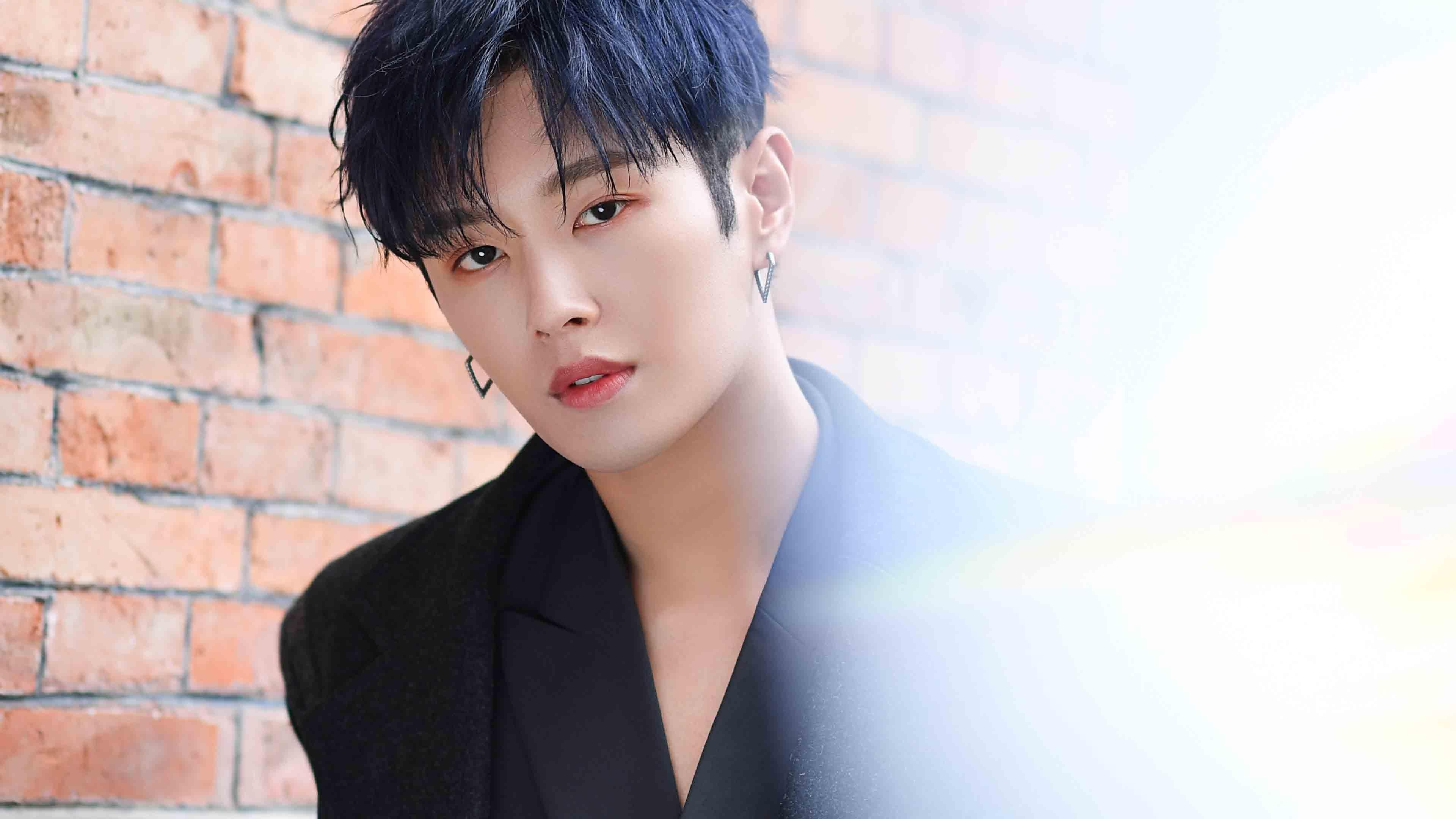 九游下载官网-德甲激情碰撞：攻守转换精彩纷呈！，德甲官方解说