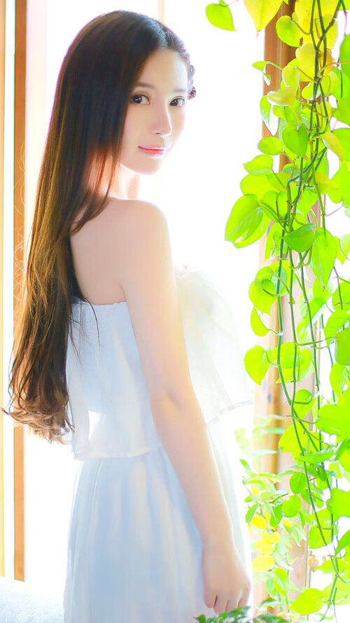 霍特·巴雷特:作为全黑队的全能中场,他的快速决策和精确控制帮助球队夺得多场胜利